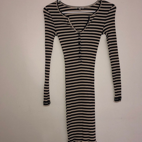 Charlotte Russe bodycon dress - Picture 1 of 3